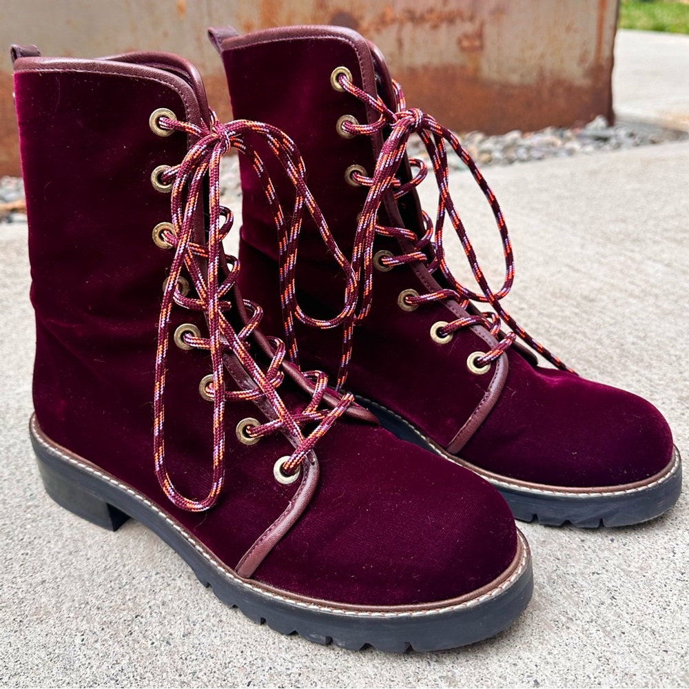 Stuart Weitzman Womens Maroon Meter Maid Velvet Combat Boots Lace Up Size 8